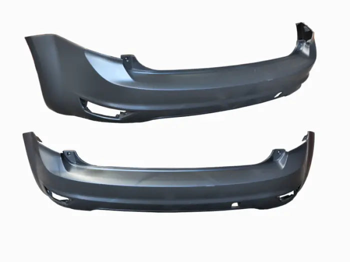 2009-2011 Ford Focus LV Rear Bumper Bar Cover (with Lamp & Towing Holes)