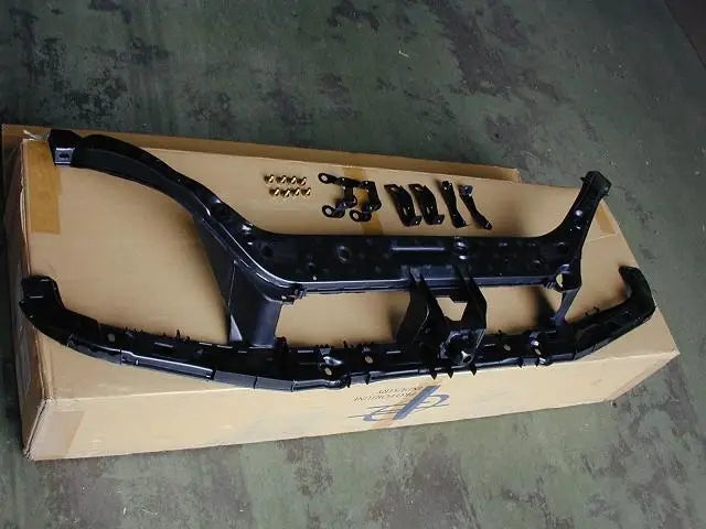 2002-2004 Ford Focus LR Front Radiator Support Panel