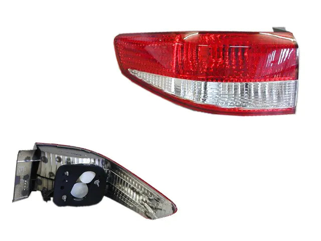 2003-2006 HONDA ACCORD CM TAIL LIGHT LEFT HAND SIDE