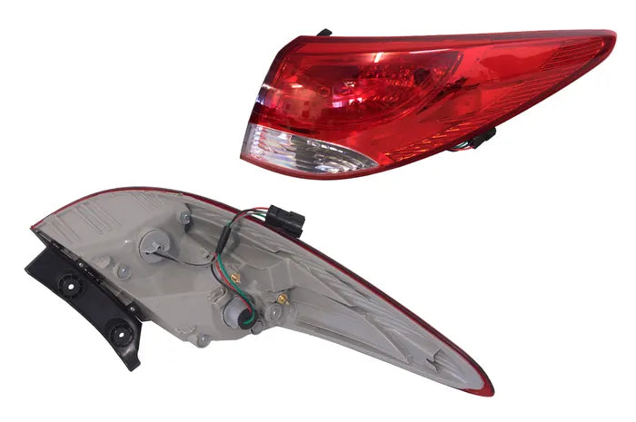 2010-2015 Hyundai IX35 LM Outer Tail Lamp (Right Hand Side)