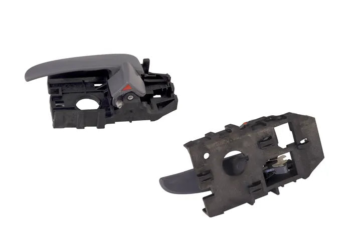 2000-2006 Hyundai Elantra XD Front Inner Door Handle (left hand side)