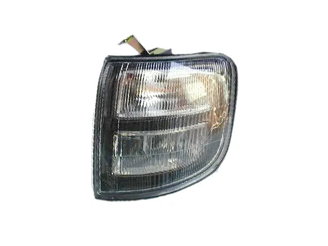 1997-2000 Mitsubishi Pajero NL Front Corner Lamp (Left-Hand Side, Clear Lens)
