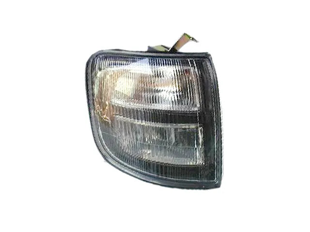 1997-2000 Mitsubishi Pajero NL Front Corner Lamp (Right-Hand Side, Clear)
