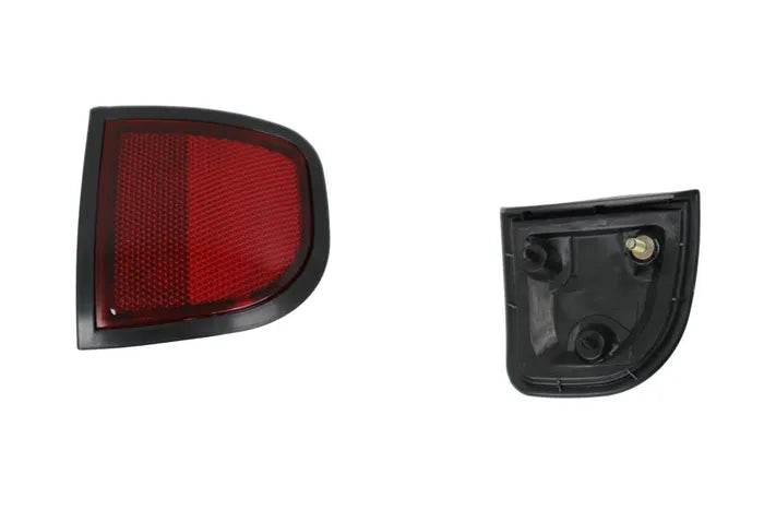 2006-2015 Mitsubishi Triton ML/MN Rear Reflector Lamp (Right-Hand Side)