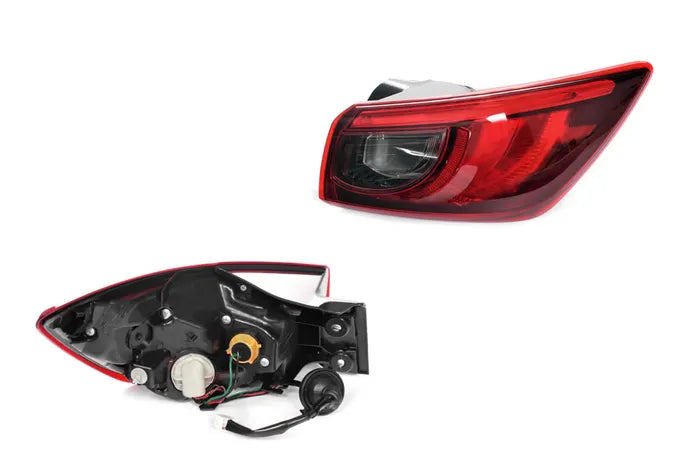 2015-2018 Mazda CX-3 DK Tail Light (Outer, LED, Right Hand Side)