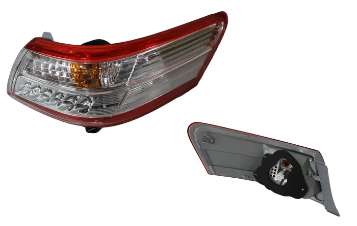 2010-2011 TOYOTA CAMRY HYBRID AHV40 TAIL LIGHT RIGHT HAND SIDE