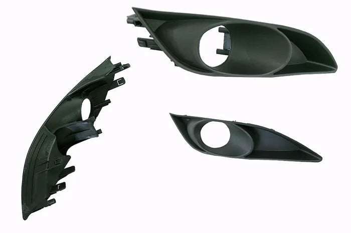 2007-2009 Toyota Corolla ZRE152 Front Fog Light Cover (Right-Hand Side, with Hole)
