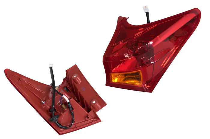 2013-2015 Toyota Corolla ZRE182 Tail Light (Right-Hand Side, Red/Amber)