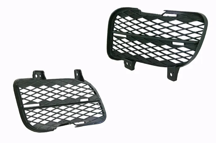 2005-2010 Toyota Hiace TRH/KDH Front Fog Light Cover (Right-Hand Side, Mesh)