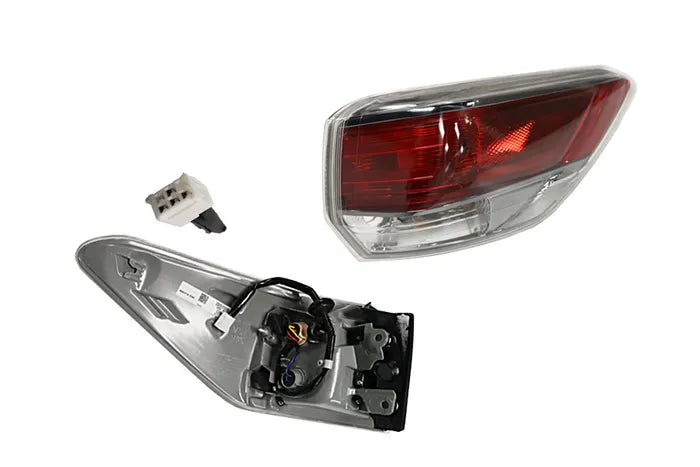 2013-2016 Toyota Kluger GSU50/55 Tail Light (Outer, Right-Hand Side)