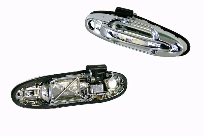 1998-2007 Toyota LandCruiser 100 Series Front Outer Door Handle (Right-Hand Side, Chrome)