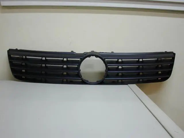 1998-2001 Volkswagen Passat B5 Front Grille